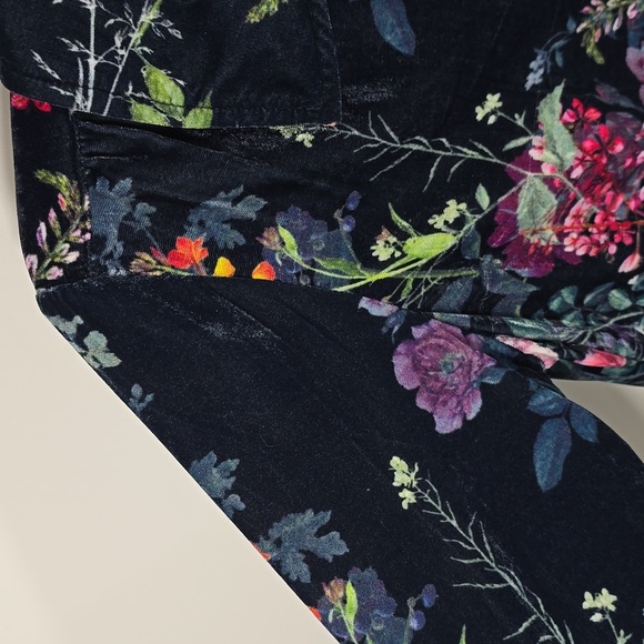 {Soft Surroundings} Floral Print Velvet Button-up Tunic Shirt - PM - Picture 7 of 14